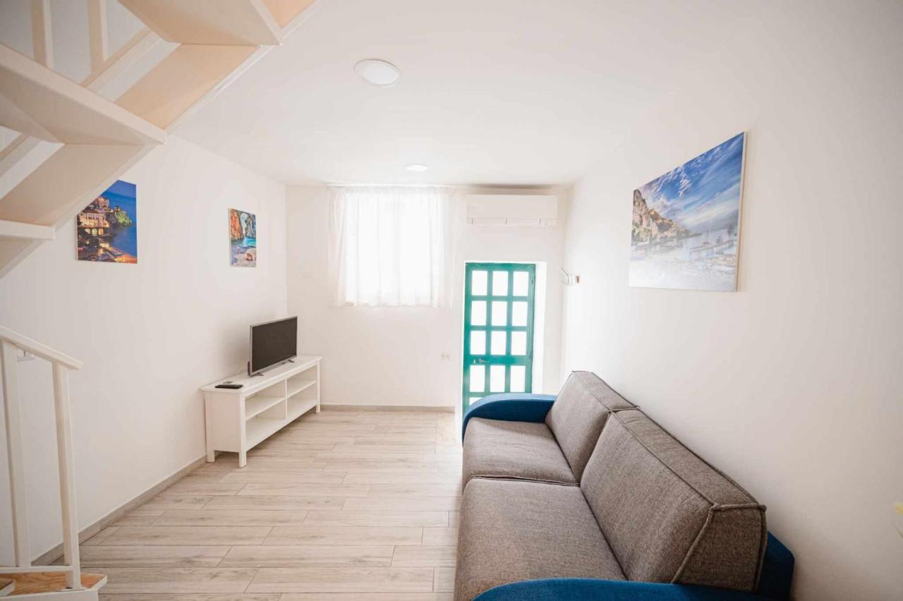 White Amalfi Centro Storico By Italianhost Apartment Ngoại thất bức ảnh