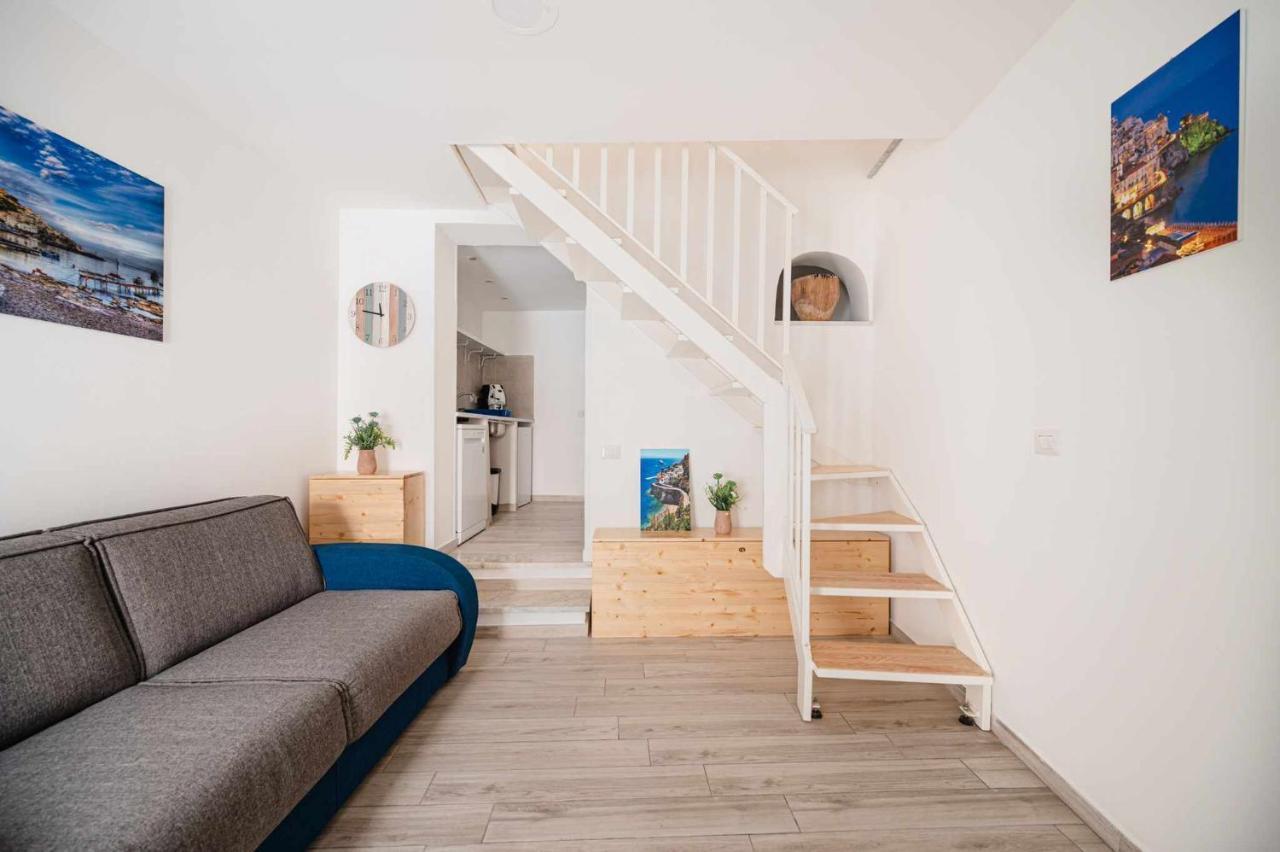 White Amalfi Centro Storico By Italianhost Apartment Ngoại thất bức ảnh